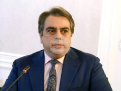 Асен Василев: С бюджета за 2026 г. властта взима още 600 лв. месечно от работещите Асен Василев
