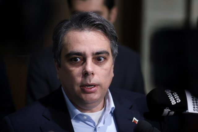 Асен Василев: Скандално и пагубно е, ако бюджетът бъде приет Асен Василев