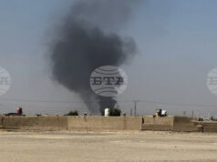 Афганистан съобщи, че е бил атакуван със снаряди от Пакистан въпреки текущите преговори за примирие