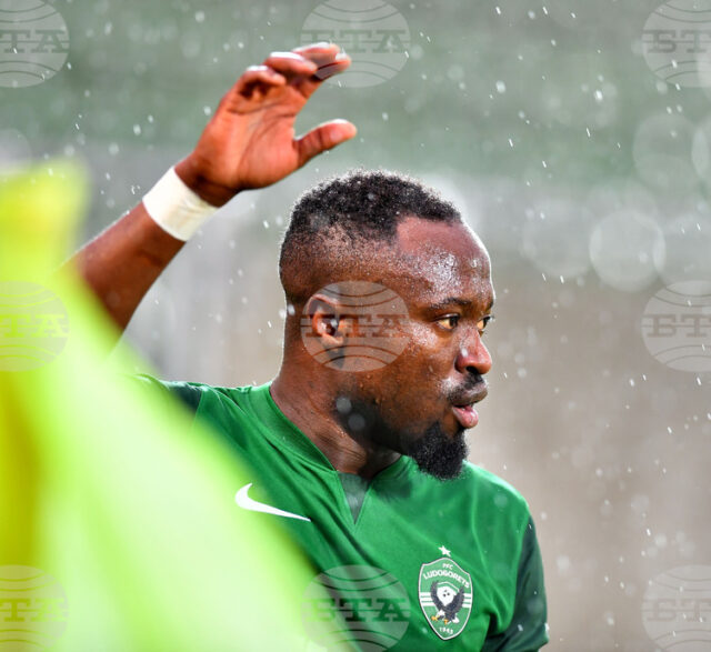 Бернард Текпетей претърпя успешна операция на скулата Бернард Текпетей претърпя успешна операция на скулата