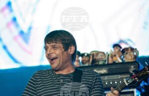 Бившият басист на британската група Stone Roses Гари Маунфилд почина на 63-годишна възраст