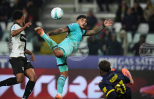 Болоня се справи с останалия с десет души тим на Парма в мач от Серия А Болоня се справи с останалия с десет души тим на Парма в мач от Серия А