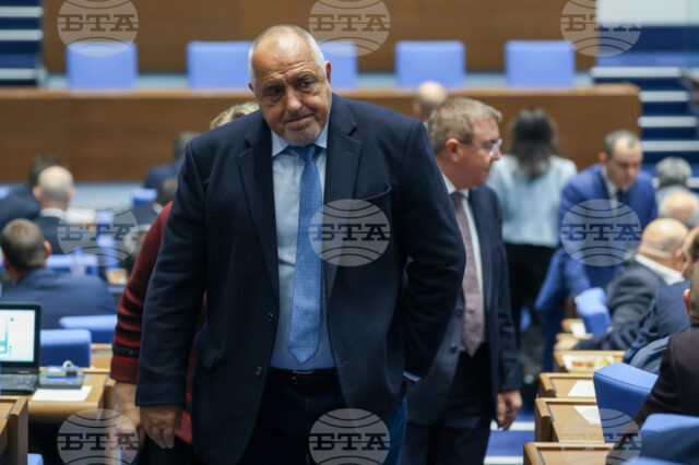 Борисов отстъпи пред протестите Бойко Борисов