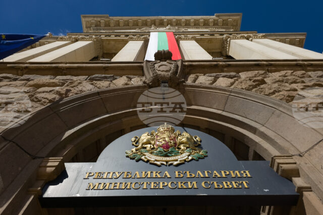 България приветства усилията на САЩ и на президента Тръмп, насочени към установяване на мир в Украйна, заявяват от Министерския съвет