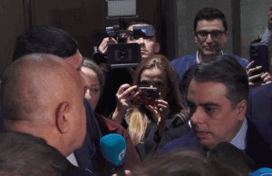 Бюджет на крак, политика на нерви: Как Борисов и Василев обсъдиха план-сметката