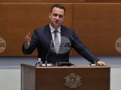 В Министерството на енергетиката няма постъпило официално искане, свързано със заявен инвеститорски интерес към активите на „Луйкойл България“, каза министър Жечо Станков