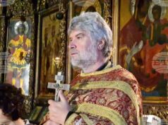 В живота трябва да намерим баланс – колко да се трудим за себе си и колко да богатеем в Бога, каза отец Славчо в търновския храм „Св. Никола“ В живота трябва да намерим баланс - колко да се трудим за себе си и колко да богатеем в Бога, каза отец Славчо в търновския храм „Св. Никола“