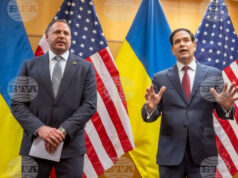 Андрий Ермак, началник на канцеларията на украинския президент Володимир Зеленски, и държавният секретар на САЩ Марко Рубио на пресконференция в Женева след консултациите по предложенията за мирен план за Украйна, 23 ноември 2025 г.