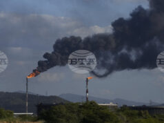 Венецуела одобри 15-годишно удължаване на работата на свързани с Русия съвместни предприятия в петролната индустрия Венецуела одобри 15-годишно удължаване на работата на свързани с Русия съвместни предприятия в петролната индустрия