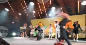 Вокалната група „Бон-бон” отпразнува 30-ия си рожден ден на сцената с Дара Екимова, Венци Венц и LaTiDa