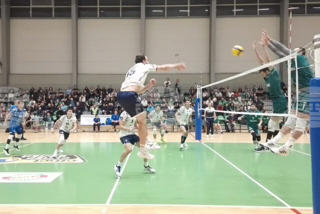 Волейболният Левски победи Берое като гост в мъжкото волейболното първенство Волейболният Левски победи Берое като гост в мъжкото волейболното първенство и нанесе първа загуба на старозагорци