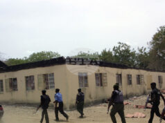 Въоръжени мъже отвлякоха 25 момичета от гимназия в Нигерия и убиха един служител Въоръжени мъже отвлякоха 25 момичета от гимназия в Нигерия и убиха един служител