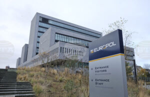 Германската и френската полиция разбиха престъпна мрежа за трафик на мигранти Германската и френската полиция разбиха престъпна мрежа за трафик на мигранти