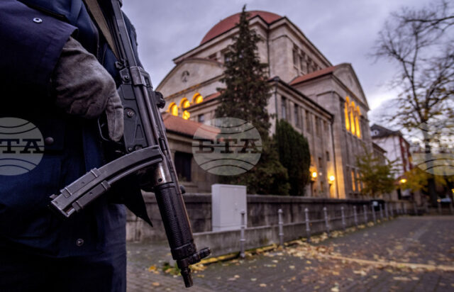 Германските власти задържаха мъж по подозрение, че е пренасял оръжия за палестинската групировка "Хамас"