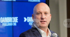 Главният изпълнителен директор на новия отбор във Формула 1 Кадилак Дан Таурис: „Търговският интерес надмина очакванията“