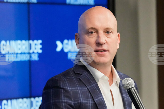 Главният изпълнителен директор на новия отбор във Формула 1 Кадилак Дан Таурис: „Търговският интерес надмина очакванията“