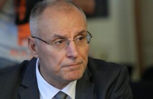 Гуверньорът на БНБ се надява на промени в бюджета: Алтернативата е по-високи данъци и по-висок дълг Димитър Радев, БНБ