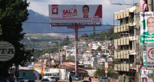 ДОПЪЛНЕНА
                                                                                                Гласоподавателите в Хондурас избират днес дали левицата да продължи да управлява или да върнат на власт десницата