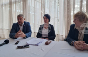 Да се усъвършенства антибиотичната политика и да има строг контрол върху употребата на антибиотици, призоваха лекари