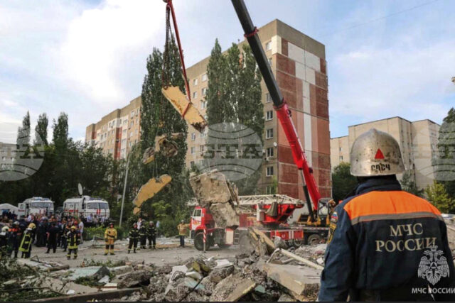 Двама души бяха ранени в руския град Саратов след нападение Двама души бяха ранени в руския град Саратов след нападение с дрон, обяви областният губернатор