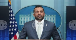 Двамата простреляни членове на Националната гвардия са в критично състояние, заяви ръководителят на ФБР