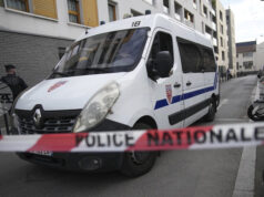 Десет ранени при врязване на автомобил в пешеходци в Западна Франция Десет ранени при врязване на автомобил в пешеходци в Западна Франция