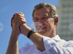 Десницата в Испания организира голям протест срещу правителството на социалиста Педро Санчес Десницата в Испания организира голям протест срещу правителството на социалиста Педро Санчес