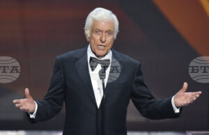 Дик Ван Дайк призна, че през 60-те години е бил канен да играе Джеймс Бонд, но отказва заради акцента си