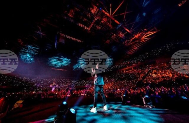 Дони и Момчил се присъединяват към концерта на Графа в „Арена 8888 София“