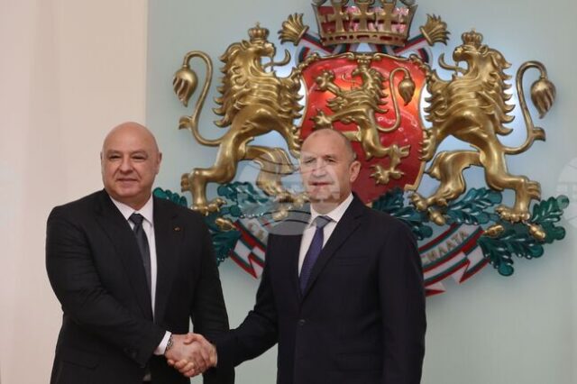 Дългогодишно приятелство и партньорство: България и Ливан укрепват връзките си Президентът Румен Радев (вдясно) се среща с президента на Ливан Жозеф Аун (вляво), който е на официално посещение в България