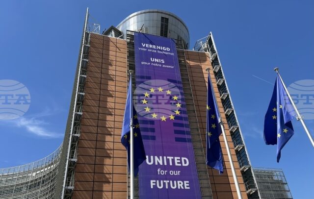 Европейската комисия предложи мерки в защита на демокрацията в ЕС Европейската комисия предложи мерки в защита на демокрацията в ЕС