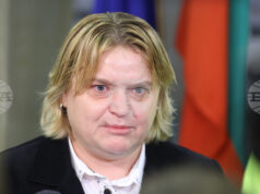 „Екобулпак“ ще бъде санкционирана там, където има пропуснати курсове и нарушения в графика, каза заместник-кметът на Столична община Надежда Бобчева "Екобулпак" ще бъде санкционирана там, където има пропуснати курсове и нарушения в графика, каза заместник-кметът на Столична община Надежда Бобчева