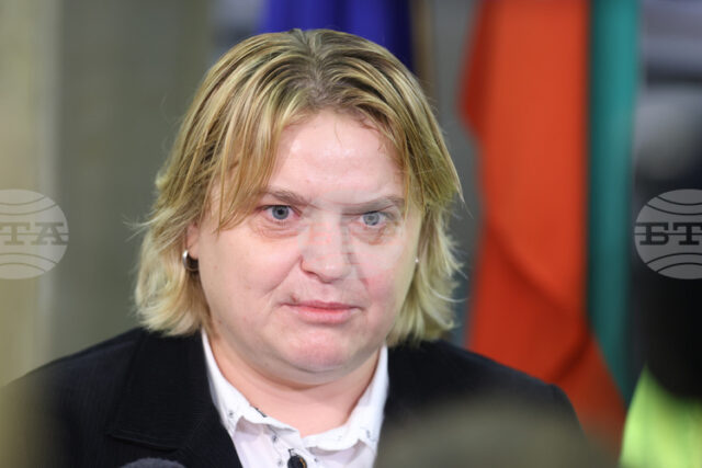 "Екобулпак" ще бъде санкционирана там, където има пропуснати курсове и "Екобулпак" ще бъде санкционирана там, където има пропуснати курсове и нарушения в графика, каза заместник-кметът на Столична община Надежда Бобчева