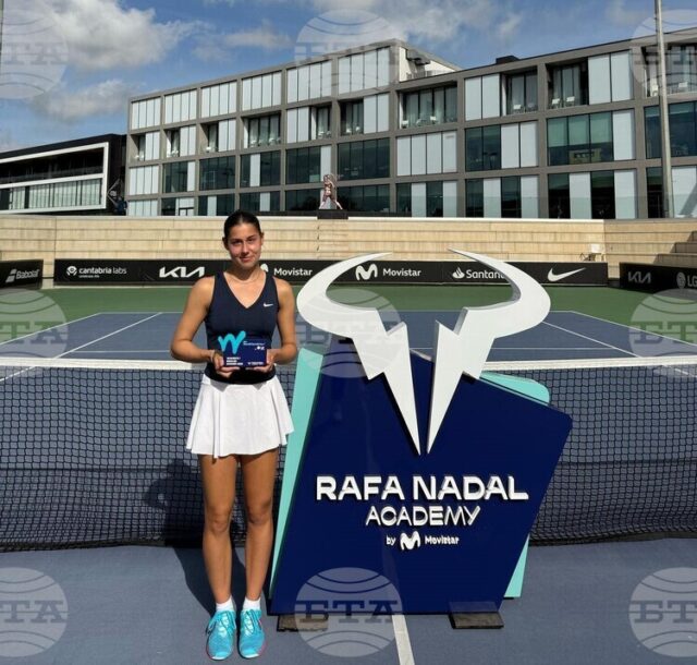 Елизара Янева даде само три гейма на световната номер 304 на старта на турнира в Търнава