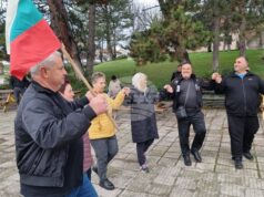 За четиристотен път жители на хасковското село Орлово извиха неделно хоро