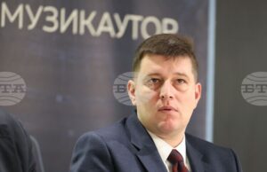 Иван Димитров е причината инициативата „Светилник“ вече пета година да се развива, каза генералният директор на БНР Милен Митев Иван Димитров е причината инициативата „Светилник“ вече пета година да се развива, каза генералният директор на БНР Милен Митев