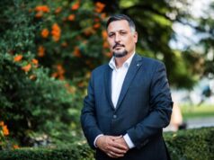 Изгониха школата на министър Бачев от читалището, в което се помещава незаконно Делян Георгиев