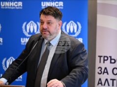 Издадени са над 2400 лични документи на хора от уязвимите групи, а около 50 000 вече имат служебен адрес, съобщи вицепремиерът Атанас Зафиров Издадени са над 2400 лични документи на хора от уязвимите групи, а около 50 000 вече имат служебен адрес, съобщи вицепремиерът Атанас Зафиров