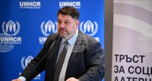 Издадени са над 2400 лични документи на хора от уязвимите групи, а около 50 000 вече имат служебен адрес, съобщи вицепремиерът Атанас Зафиров