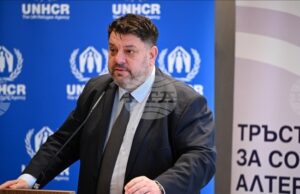 Издадени са над 2400 лични документи на хора от уязвимите групи, а около 50 000 вече имат служебен адрес, съобщи вицепремиерът Атанас Зафиров