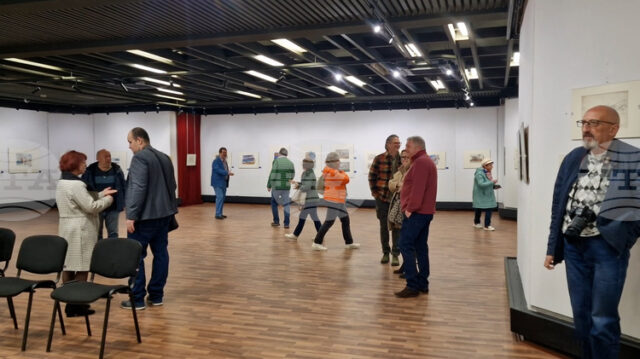 Изложбата „Дечко Узунов. Пътни бележки“ бе открита в Смолян след Изложбата „Дечко Узунов. Пътни бележки“ бе открита в Смолян след представянето ѝ в Европа