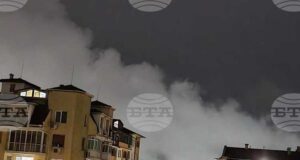 Изпарения и миризми от комините на дървопреработвателен завод във Велико Търново причиниха тревога на жителите на града тази вечер