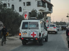 Израел обяви, че Червеният кръст е получил останките на трима заложници в Газа