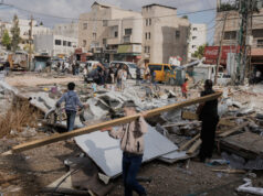 Израелската армия каза, че е убила на Западния бряг двама младежи, които са хвърляли коктейли „Молотов“ Израелската армия каза, че е убила на Западния бряг двама младежи, които са хвърляли коктейли "Молотов"