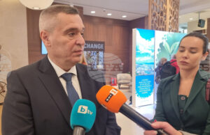 Изтеглянето на бюджета няма да забави плащанията в земеделския сектор, каза министър Георги Тахов