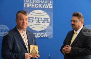 Илия Луков: Ще запознавам повече мои колеги, да отпиват от този чист извор на българите, съхранили се през тези 200 години Илия Луков: Ще запознавам повече мои колеги, да отпиват от този чист извор на българите, съхранили се през тези 200 години