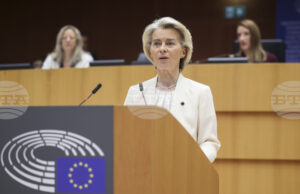 Има три възможности за продължаване на финансовата подкрепа за Украйна, каза Фон дер Лайен Има три възможности за продължаване на финансовата подкрепа за Украйна, каза Фон дер Лайен