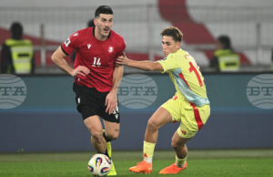 Испания остава безгрешна на върха в група „Е“, България без точка преди последния кръг Испания остава безгрешна на върха в група "Е", България без точка преди последния кръг