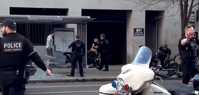 Как един трагичен случай в САЩ може да се превърне Как един трагичен случай в САЩ може да се превърне в революция на омразата