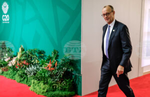 Китайският премиер Ли Цян предложи на германския канцлер Фридрих Мерц по-тясно сътрудничество